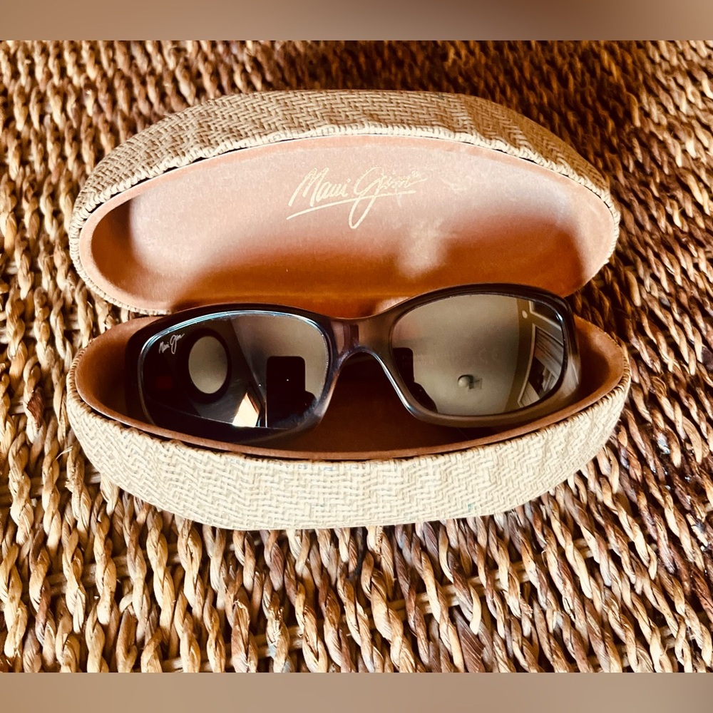 Maui Jim Dark Brown Sunglasses with Woven Case